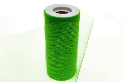 Фатин в шпульках 16-146, 10 гр/м2, шир. 15 см (в нам. 25+/-1 м), цвет зелёный - купить в Ухте. Цена: 100.69 руб.